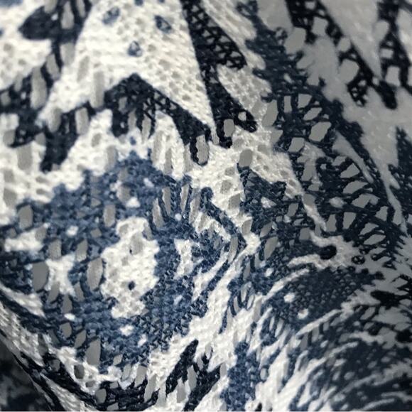 Aeropostale Womens Fit & Flare Skater mini Dress Sz XS Blue White Moroccan boho - Picture 2 of 6